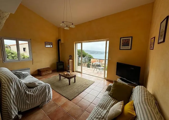 Apartamento T4 En Duplex, Vue Et Piscine *