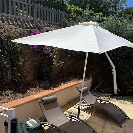 Apartment T4 En Duplex, Vue Et Piscine *